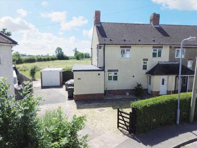 3 Bedroom Semi Detached House