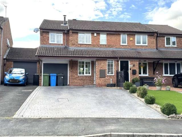 3 Bedroom Semi Detached House