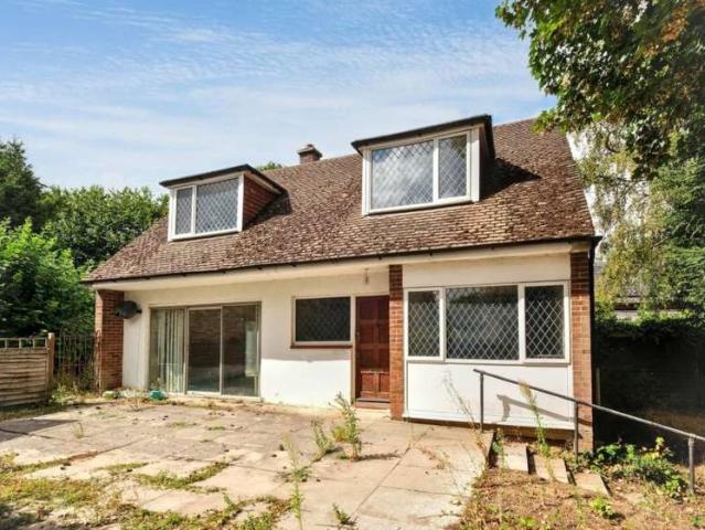 3 Bedroom Detached House
