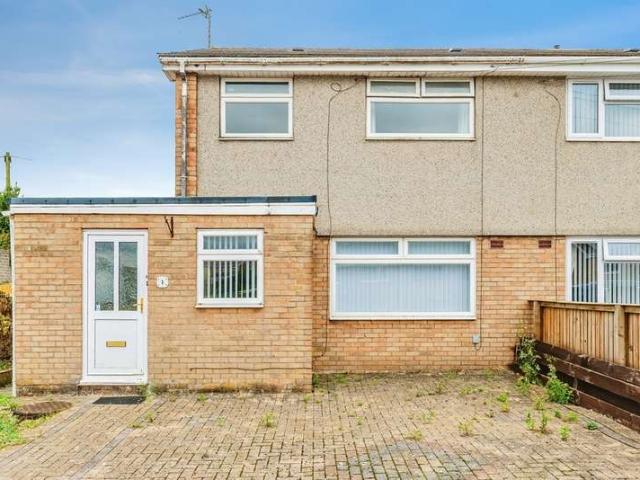 3 Bedroom Semi Detached House