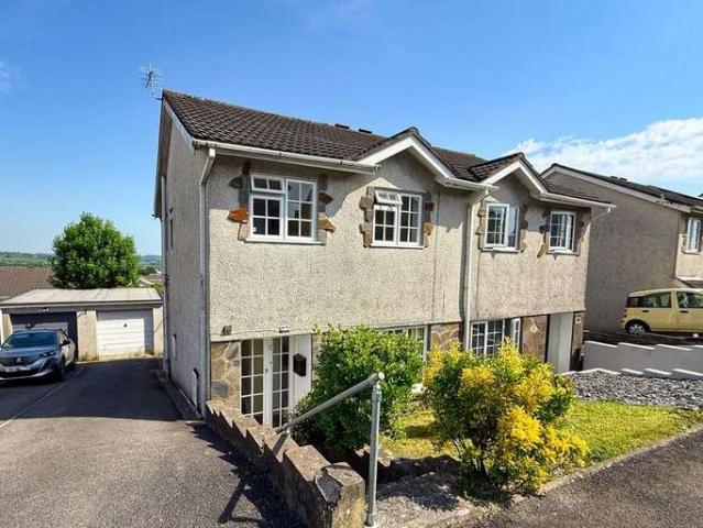 3 Bedroom Semi Detached House
