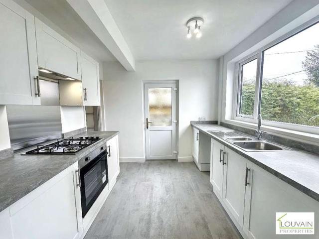3 Bedroom Semi Detached House