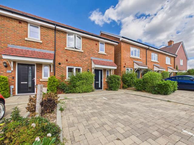 3 Bedroom Semi Detached House