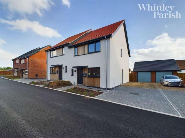 3 Bedroom Semi Detached House