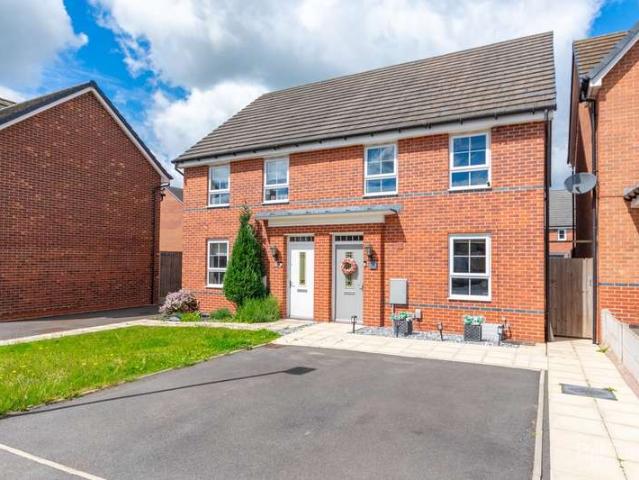 3 Bedroom Semi Detached House