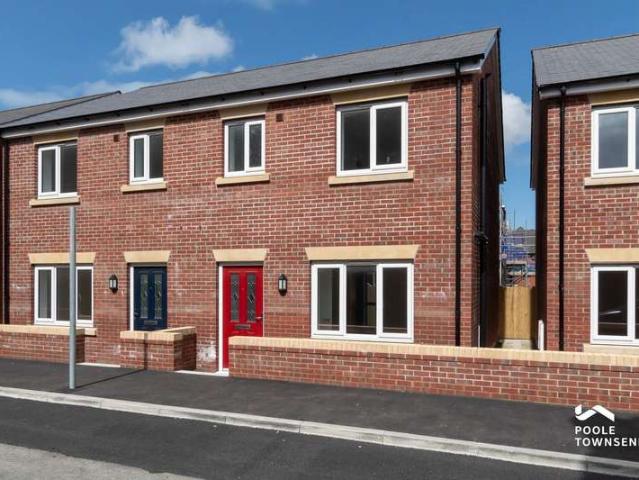 3 Bedroom Semi Detached House