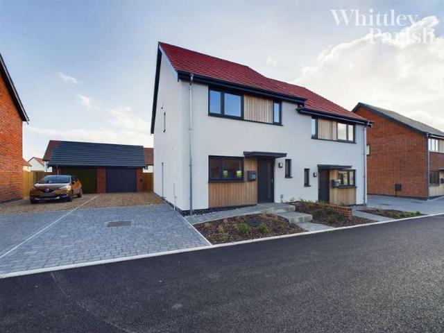 3 Bedroom Semi Detached House