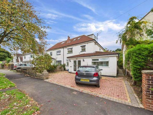3 Bedroom Semi Detached House