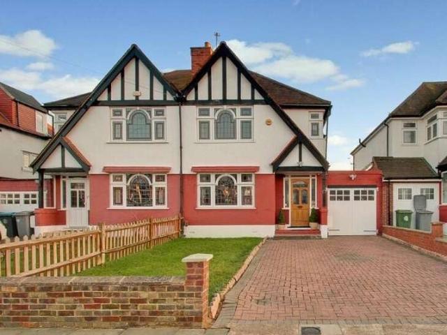 3 Bedroom Semi Detached House