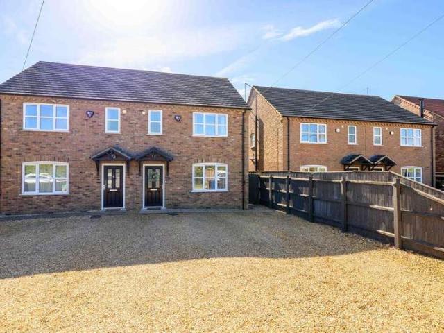3 Bedroom Semi Detached House