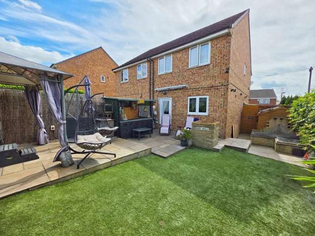 3 Bedroom Semi Detached House