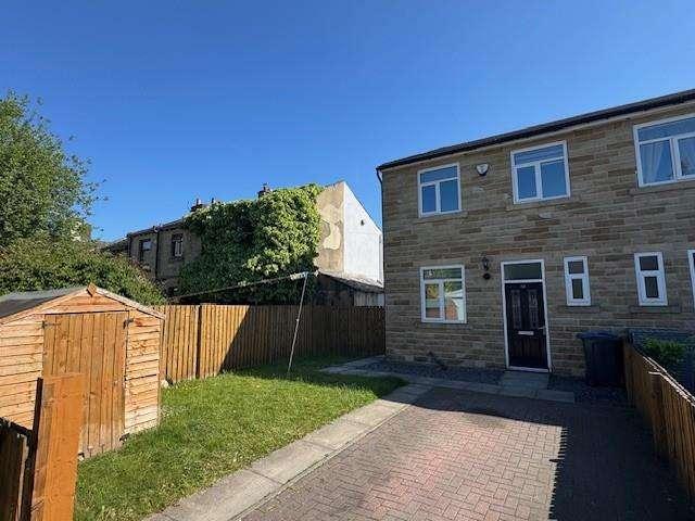 3 Bedroom Semi Detached House