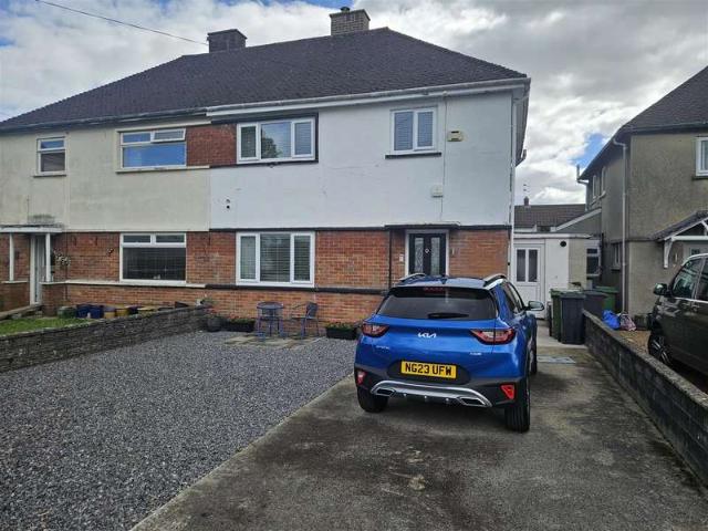 3 Bedroom Semi Detached House