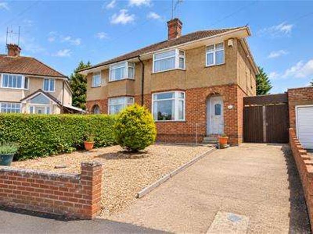 3 Bedroom Semi Detached House