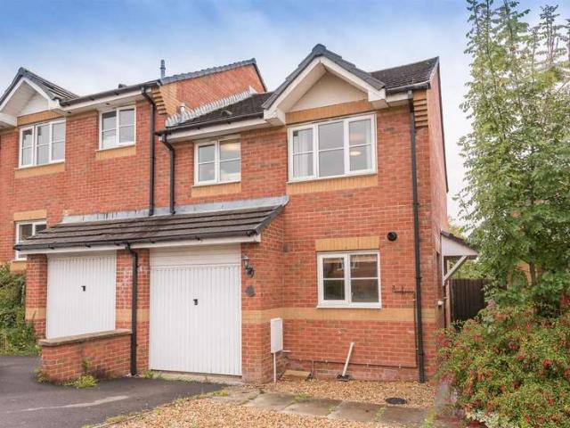 3 Bedroom Semi Detached House