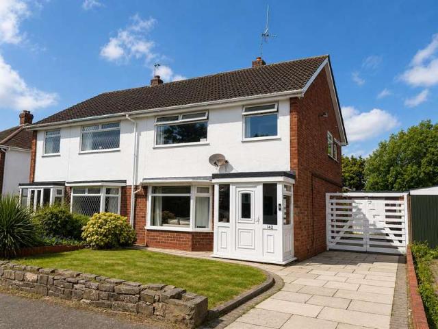 3 Bedroom Semi Detached House