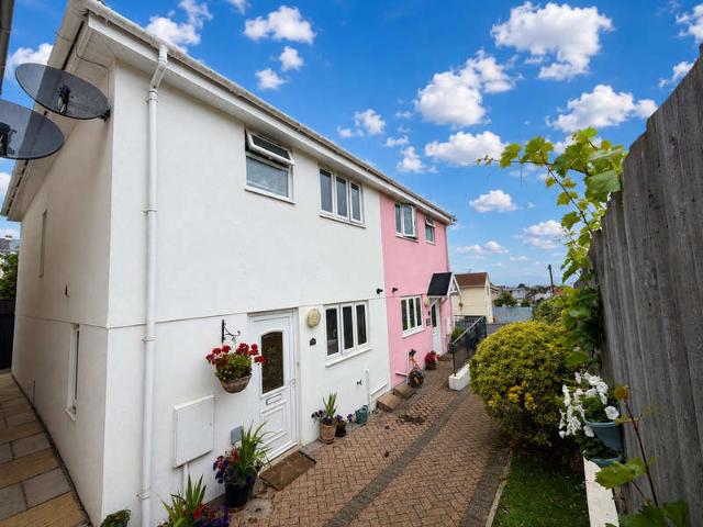 3 Bedroom Semi Detached House