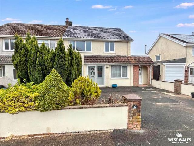 3 Bedroom Semi Detached House