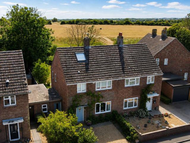 3 Bedroom Semi Detached House