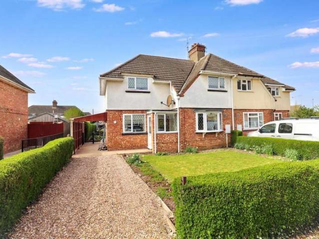3 Bedroom Semi Detached House