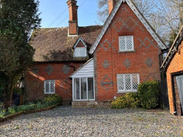 3 Bedroom Semi Detached House