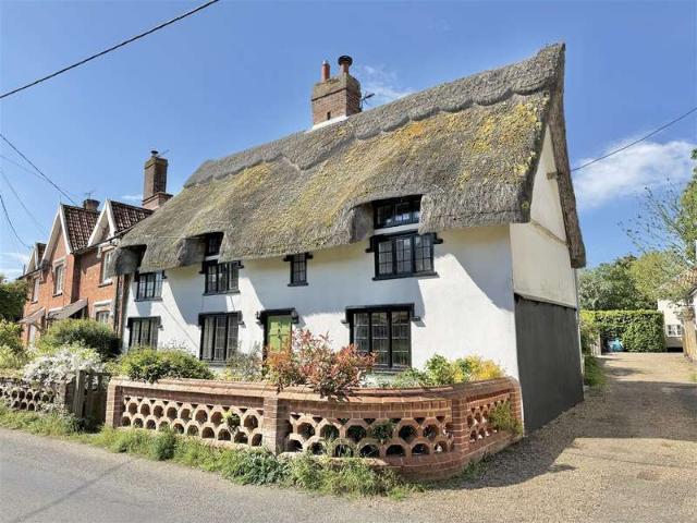 3 Bedroom Semi Detached House