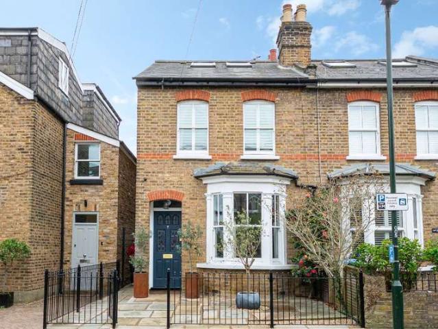 3 Bedroom Semi Detached House