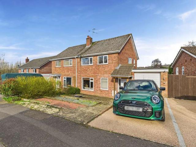3 Bedroom Semi Detached House