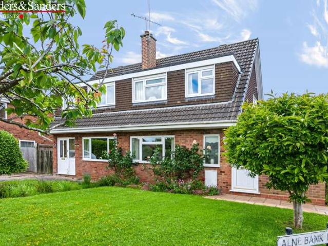 3 Bedroom Semi Detached House