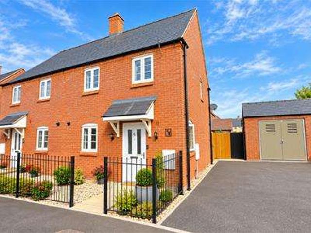 3 Bedroom Semi Detached House