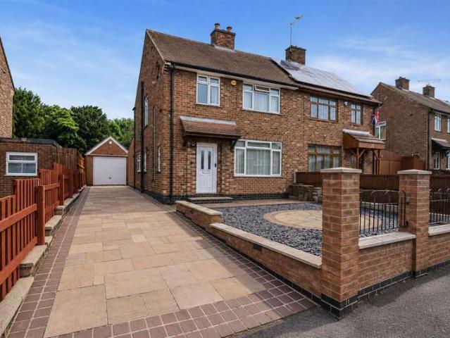 3 Bedroom Semi Detached House