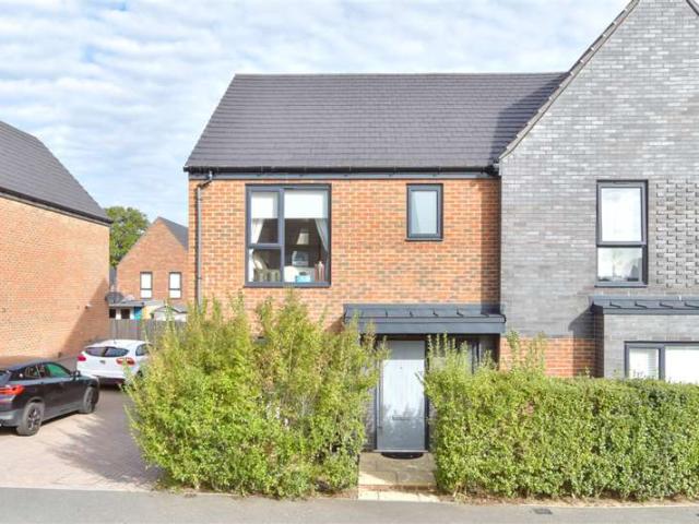 3 Bedroom Semi Detached House