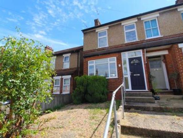 3 bedroom Semi detached house To Let