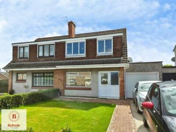 3 bedroom Semi detached house To Let