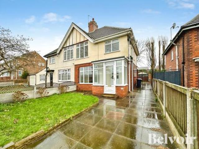 3 bedroom Semi detached house To Let