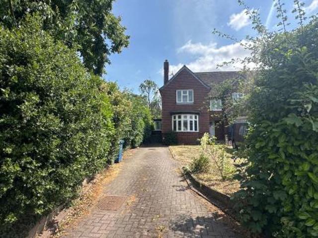 3 bedroom Semi detached house To Let