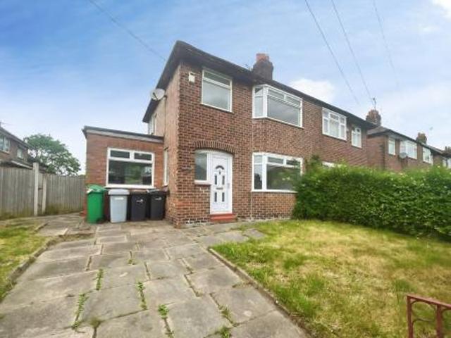 3 bedroom Semi detached house To Let