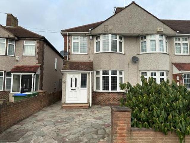 3 bedroom Semi detached house To Let