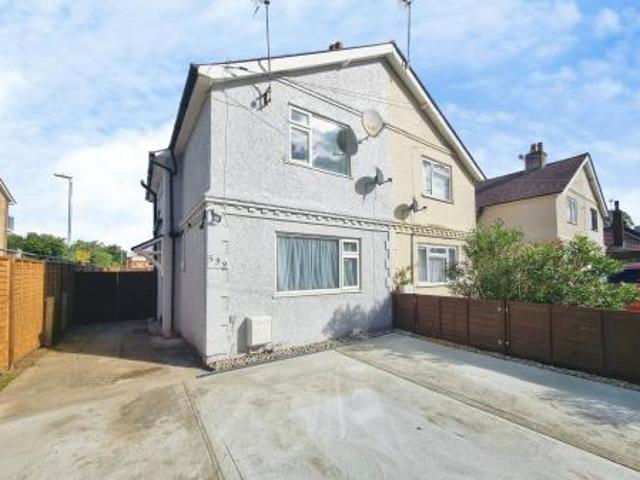 3 bedroom Semi detached house To Let