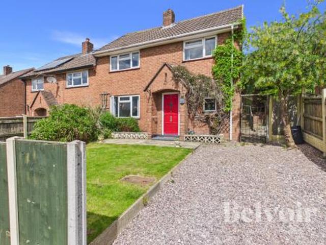 3 bedroom Semi detached house To Let