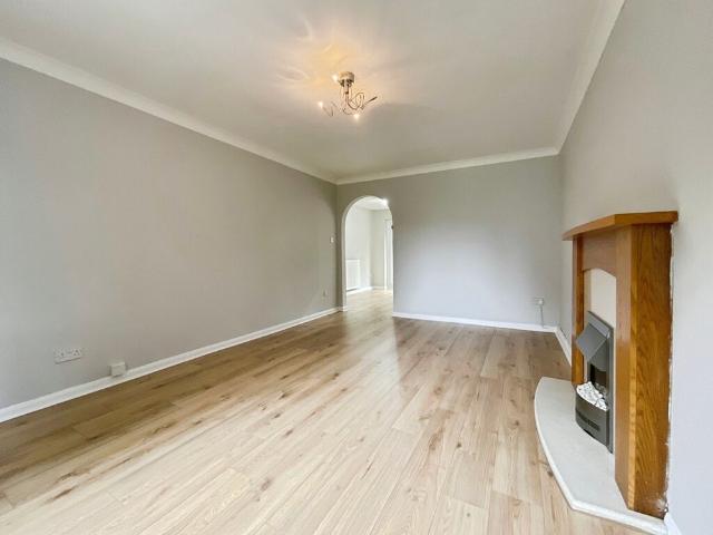 3 bedroom Semi Detached House to let