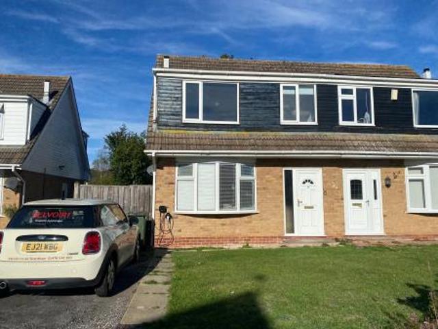3 bedroom Semi detached house To Let