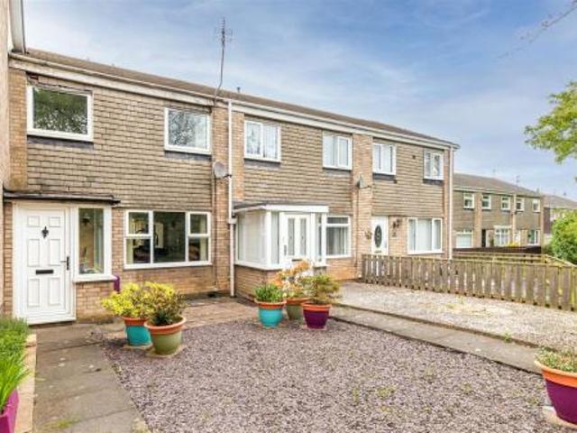 3 bedroom Semi detached house To Let