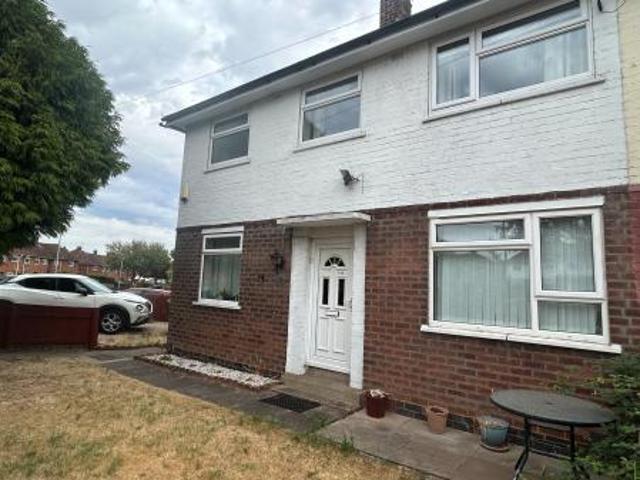 3 bedroom Semi detached house To Let