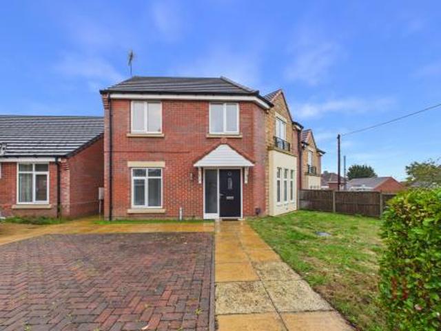 3 bedroom Semi detached house To Let