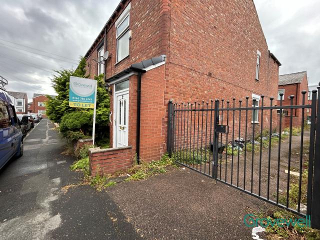 3 bedroom Semi detached house to let King Street, Failsworth, Manchester