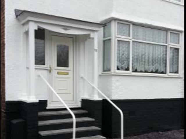 3 Bedroom Semi Detached House To Let in Holywell, CH8
