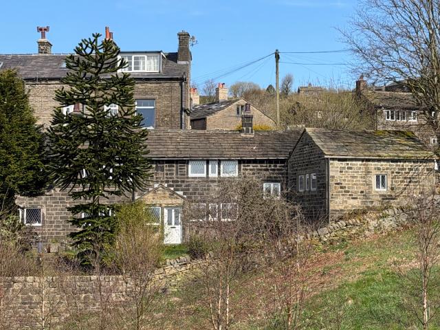 3 bedroom semi detached house To Let in Hebden Bridge