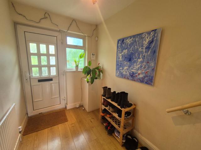 3 Bedroom Semi Detached House To Let in Northolt, UB5