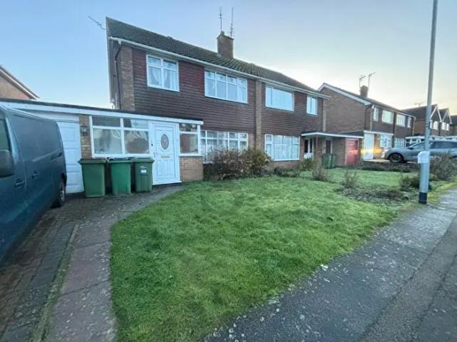 3 Bedroom Semi Detached House To Rent In Maurice Drive, Countesthorpe, Leicester, LE8